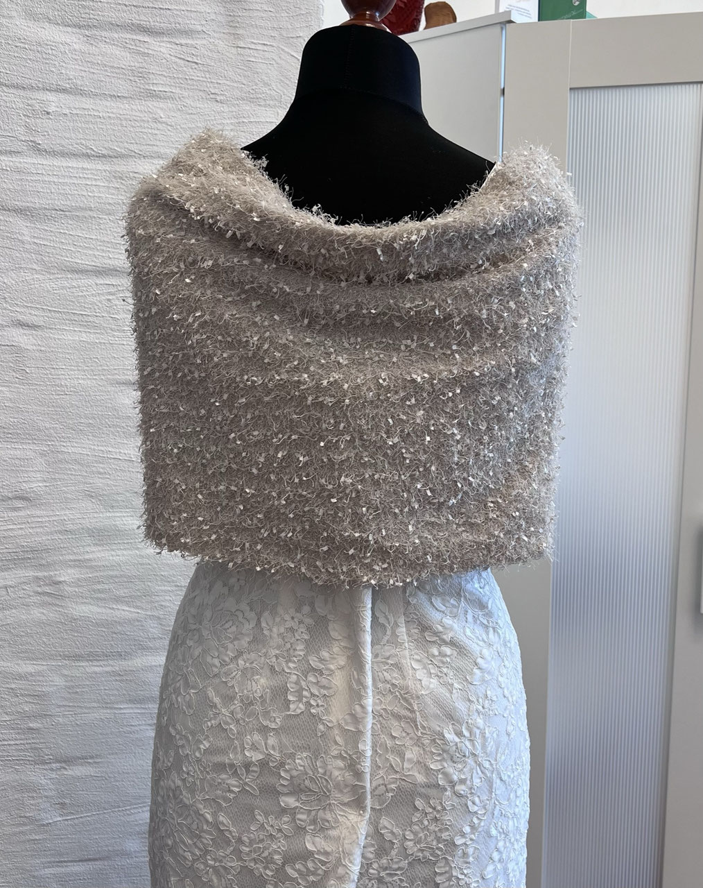 Be Infinity Loop Nude Moderne Minimalistische Brautkleider Mit Urbanem Chic Und Klaren