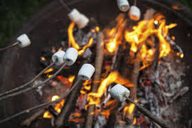 miam-les-chamalow-grill%C3%A9s-au-feu-de-bois-un-r%C3%A9gal.jpg