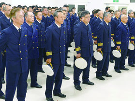 遠山部長による職員訓示が行われた=5日午後、石垣海上保安部