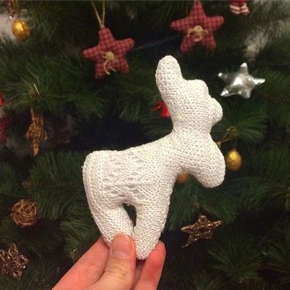 вязаная игрушка на елку, как сшить елочное украшение