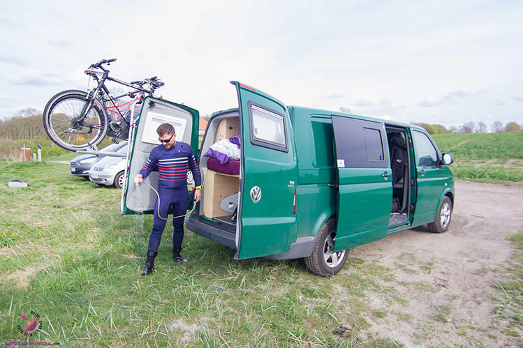 Die Dusche im VW Bus - So duscht man im Campervan