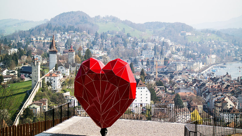 Raus aus dem Alltag & rein ins Städtetrip Vergnügen: Wenn auch Du einmal einen Tapetenwechsel brauchst, kann ich Dir einen Kurzurlaub im schweizerischen Luzern nur empfehlen! Das Touristenziel schlechthin ist perfekt zum Abschalten | Hot Port Life & Style | 30+ Lifestyle Blog