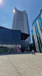 Uniriese, City-Hochhaus oder Panorama-Tower.