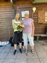 Karin Baumann mit Käthi Hess (Präsidentin vom FHC)