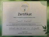 Mein Name ist Janet Kneisel und ich biete folgendes in meiner Praxis an: Quantenheilung, PsychK® und Reiki 