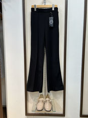 フレアパンツ  フォーユー価格　2,980円(税込)   