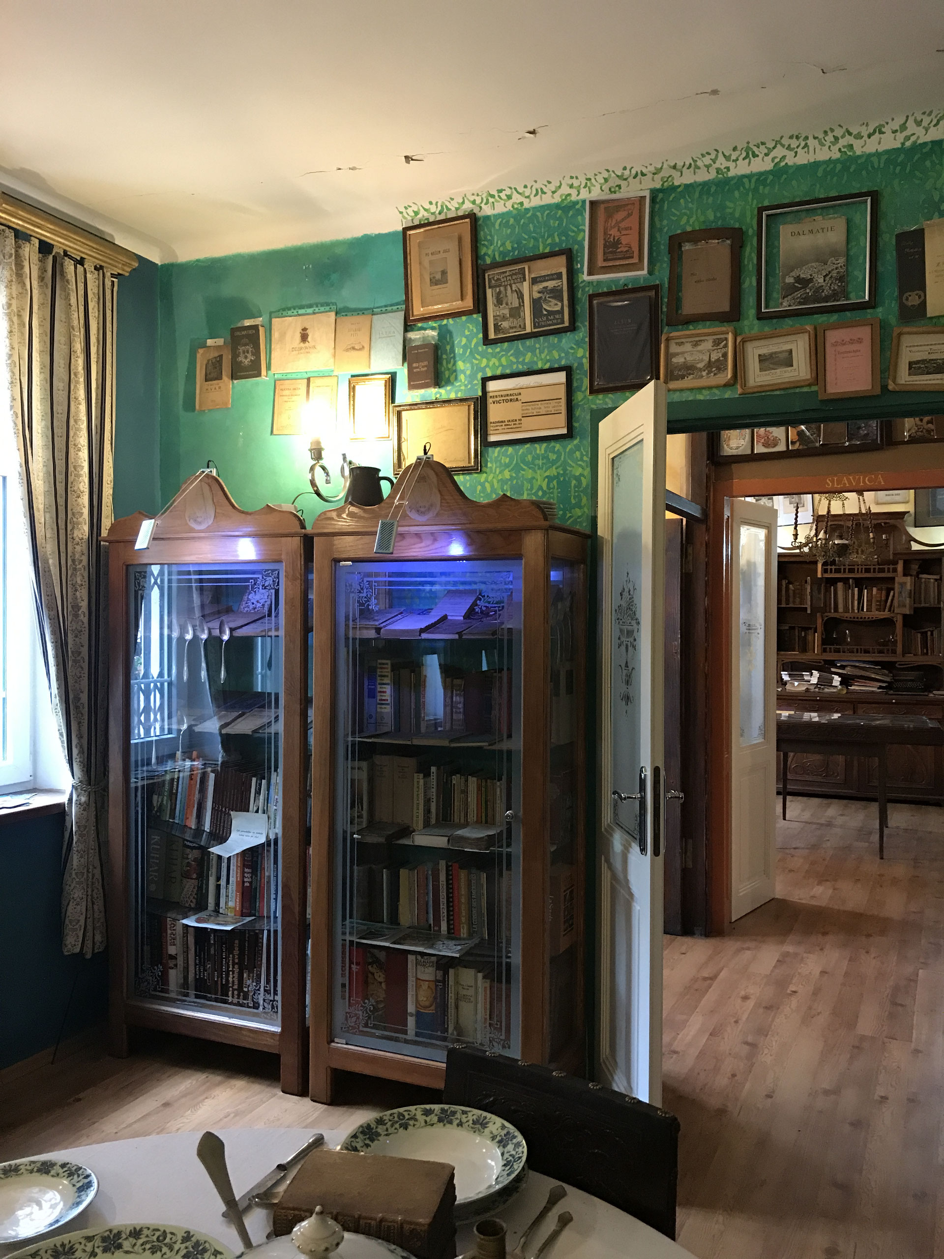 FoodTorian Talk: - The FoodTorian