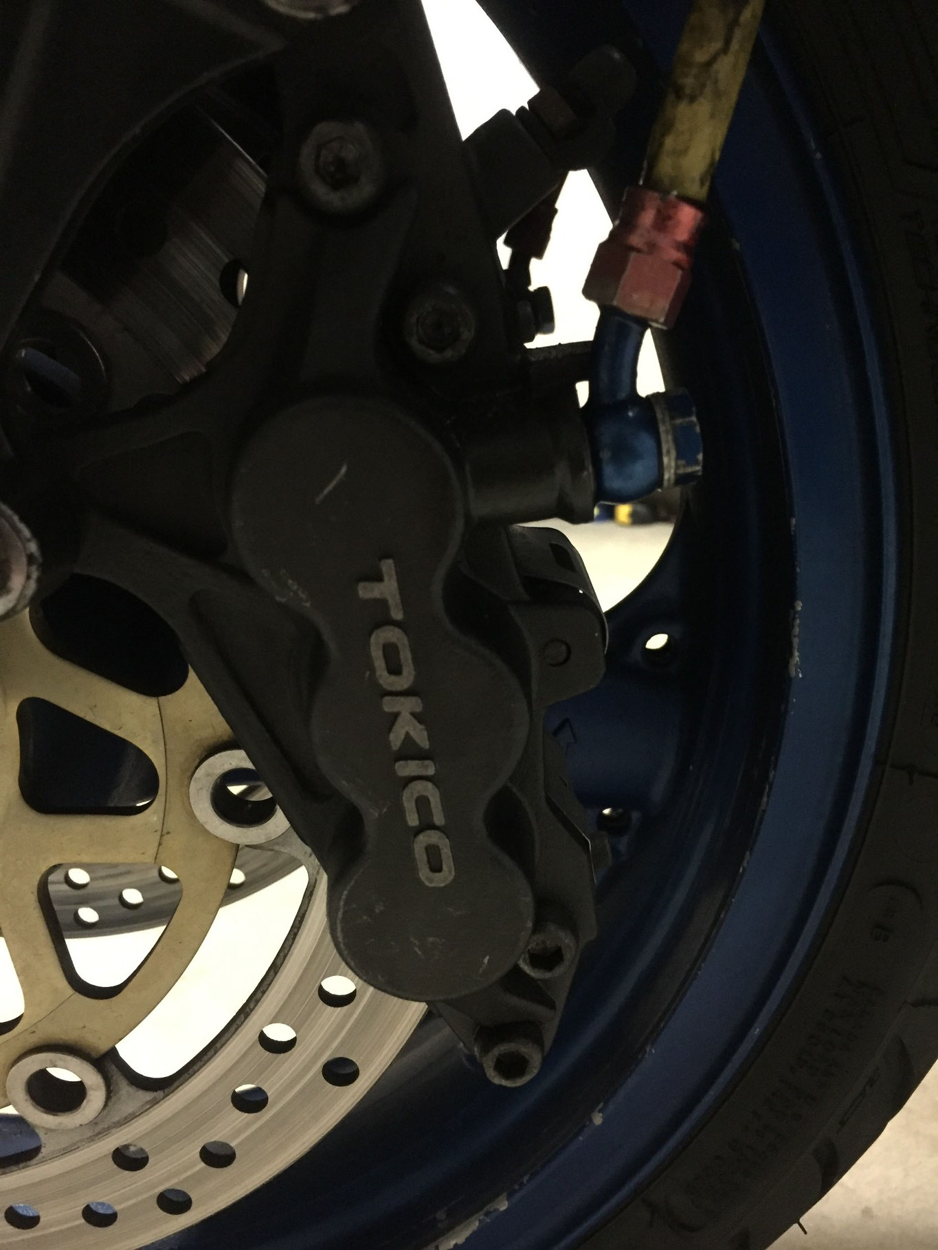 ZX-9R:ブレーキキャリパーオーバーホール 素人なりきり ZX-9R:ブレーキキャリパーオーバーホール 素人なりきり