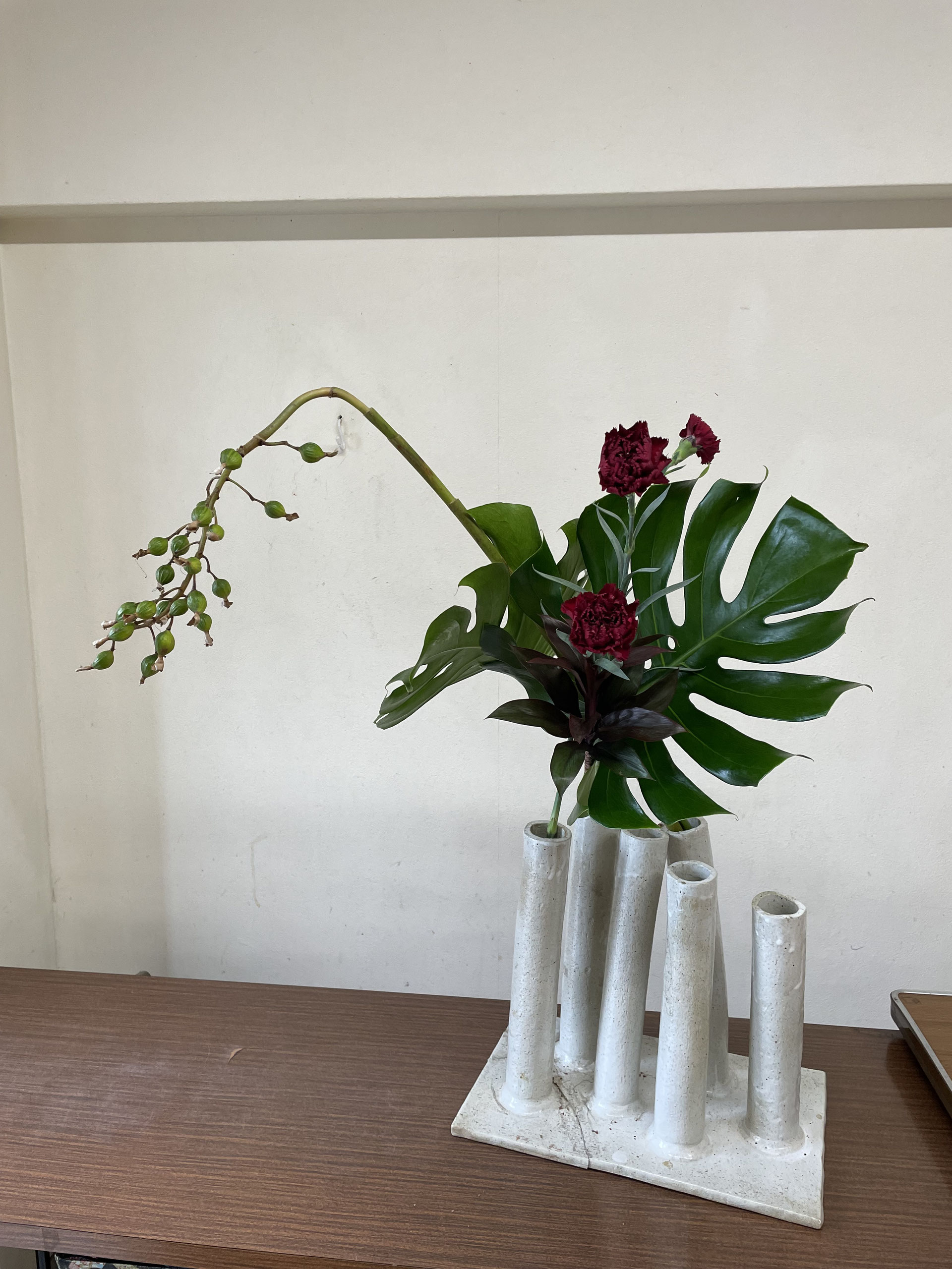 草月流 岩田ガラス 花器 花瓶（ガラス花器にいける : 草月流