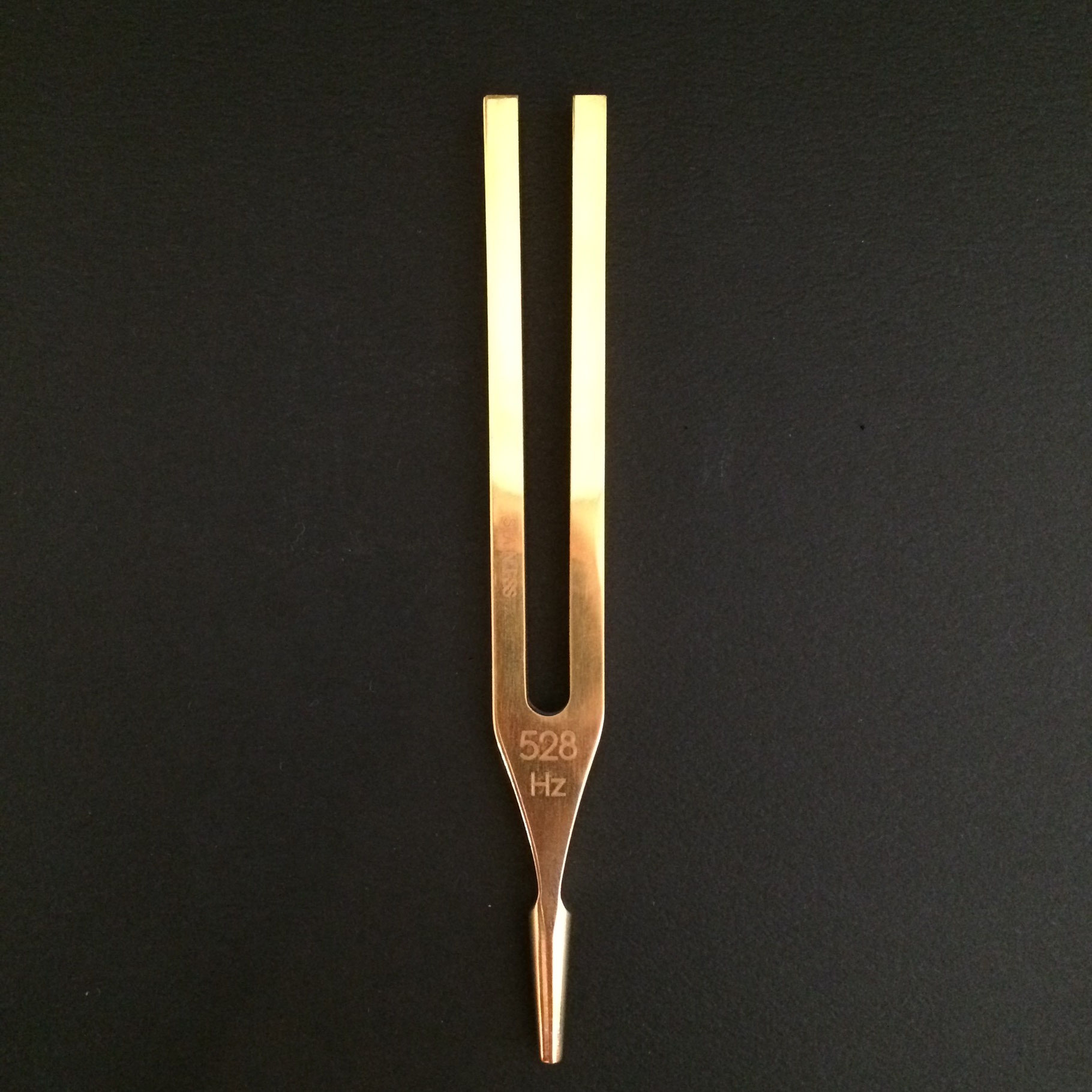 528Hz音叉 ゴールド 金メッキ仕上げ・ステンレス製 - nakaji minami