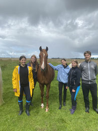 Die Bufdis: Eva, Stina, Theresa, Sabrina und Ben