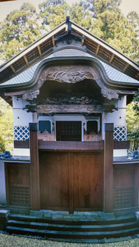 日興上人 説法石 (石之坊庭園内) - 日蓮正宗 妙通寺 日興上人 説法石 (石之坊庭園内) - 日蓮正宗 妙通寺
