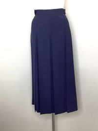 FOSSI（フォッシィ）3-DA53E　濃紺スカート40サイズ　毛88%　ナイロン8％　ポリウレタン4%　￥41,800（税込）