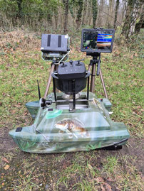 XR310,Toslon XR500,XR500 autopilot. Carp Pilot pro,onderwatercamera,Ultimate Stealth Cam Dubbele,Toslon,TF520,Ultimate Stealth cam,voerboten,baitboats,visvinder,fishfinder,visvinders,extender,karper,Raymarine pro5,3DCarps ,voerboot,xr500