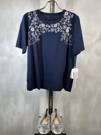 【はちゃめちゃ価格】  刺繍とスパンコールのカットソー  14,080円→3,980円(税込)