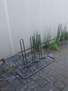 Foto: Fahrradstellplätze der Praxis