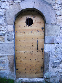 Porte sur mesure en châtaigner