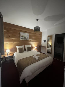 Chambre quadruple (deux pièces)