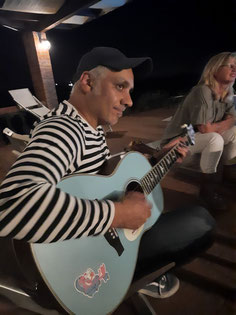 André Tolba Adriano Batolba Dick Brave Backbeats Gitarre Gitarrenkurs Gitarrenworkshop Toskana