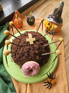 Halloween Spinnentorte