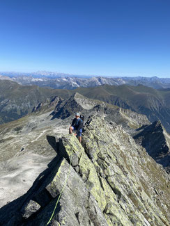Gratklettern in den Tauern mit Bergführer, Schladminger Tauern, Radstädter Tauern, climbing ridge with mountainguide, guided tour, climbing guide, Kölnbreinspitze, Rotgüldensee, Maltatal, Murtal, Rotgüldenseehütte