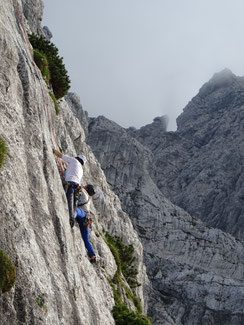 Mehrseillängen Kurs mit Bergführer, Vorstiegskurs mit Bergführer, Kletterkurs mit Bergführer, Kletterlehrer, mulitipitch climbing with mountainguide, climbing instructor, Kletterkurs Salzburg, Vorstieg klettern lernen mit bergführer, Klaus Gruber, 