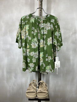 【はちゃめちゃ価格】  上質な綿プリントブラウス  16,280円→4,880円(税込)   