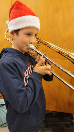 Ecole de musique EMC à Crolles - Grésivaudan : jeune musicien jouant du trombone.