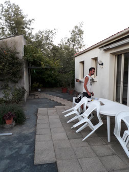 C'est un jardin à St julien de Concelles avec un étude et conception de jardins design modern.