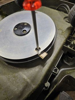 Rasenroboter Messer wechseln