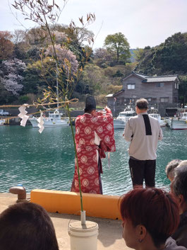 4月9日は遊漁船の安全祈願祭でした。操業の安全とお客様の大漁を祈願しました。