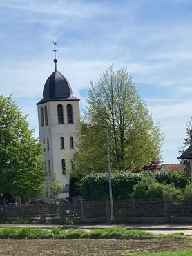 Der schiefe Turm von Gau-Weinheim.