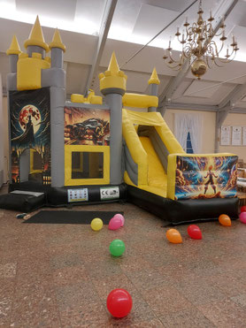 XXL Hüpfburg Schloss mit Rutsche