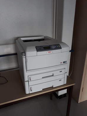  Imprimante laser OKI couleur (format A4/A3).