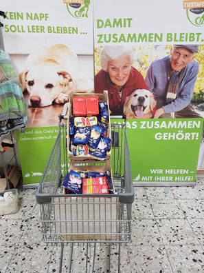 2025_05_24_ Spendenannahme_Foto:Oetken