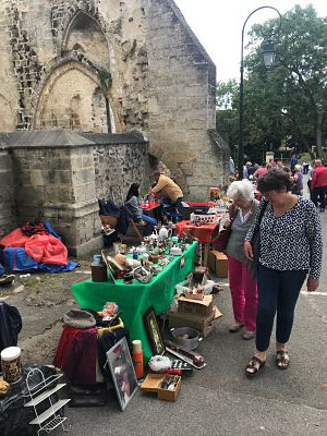 cuarenta y algo, blog para mujeres mayores de 40, vivir en francia, brocantes en francia, que es una brocante, costumbres francesas