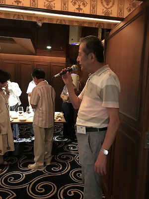 カラオケ同好会の会長(大竹三郎氏）から、活動報告とご案内を皆さんにお話ししました。