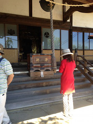 中山駅から歩いて「慈眼寺」へ 慈眼寺は江戸時代から続く古刹で観音霊場だったそうです。