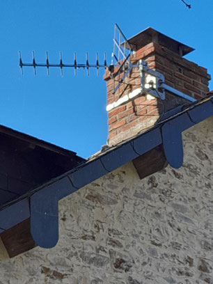 Contenu d'une photo antenne TNT, installation et dépannage.