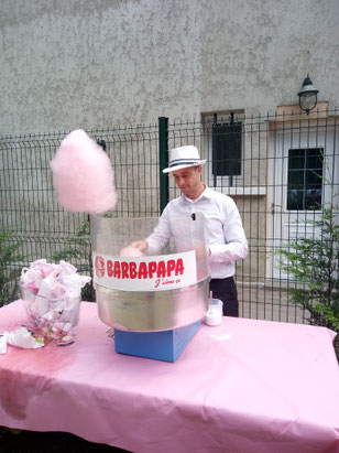 stand barbe à papa anniversaire enfant