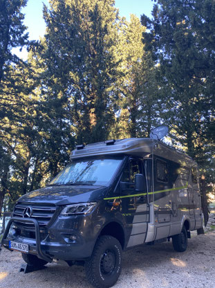 Hymer CrossOver, Allradfahrzeug, Wohnmobil mieten mit Allrad, Mercedes Benz Wohnmobil