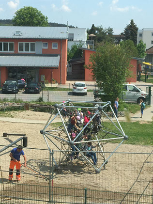 Klettergerüst für die Angrüner Grundschule Bad Abbach
