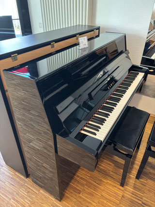 Piano Dubbel - gebr. Kawai Klavier Mod. K 15/E