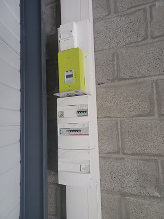 Installateur de systèmes  par votre électricien : Tableau électrique, domotique (centrale de gestion TYDOM DELA DORE), alarme, éclairage près de Basse-Goulaine, Rezé, Clisson, Vertou.