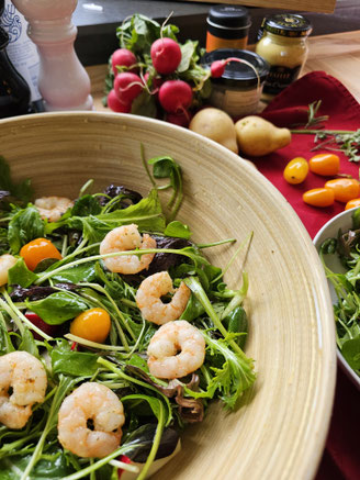 Vorspeisen und Salate - Wildkräutersalat mit Garnelen