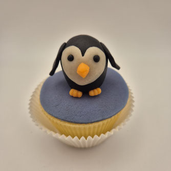 Modellieranleitung für ein Pinguin aus Marzipan
