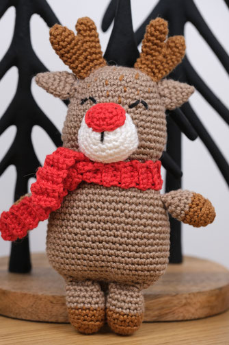 kinderladen baby shoplocal kinderkids mama babyladen geschenkideen amigurumi graz deco kreativ spielen Geburtstag Geburt bunt Kindheit atelier Ölgemälde handmade Häkeln Stricken Handwerk Garn InterieurSpielzeug Geschenkefüralle handgestrickt babygeschenk