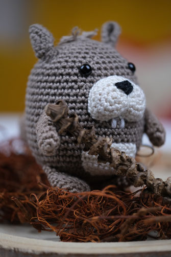 kinderladen baby shoplocal kinderkids mama babyladen geschenkideen amigurumi graz deco kreativ spielen Geburtstag Geburt bunt Kindheit atelier Ölgemälde handmade Häkeln Stricken Handwerk Garn InterieurSpielzeug Geschenkefüralle handgestrickt babygeschenk
