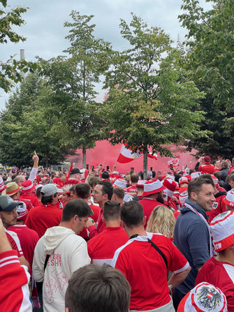 Wie in Düsseldorf gab es in Leipzig einen Fanmarsch