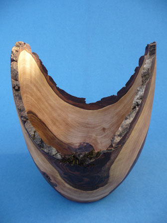 Hohlgefäss Nussbaum Drechseln Drechslerei Holzschalen Holzkugeln Holzartikel Kunsthandwerk Pfeffermühle Schreibgeräte Mitbringsel